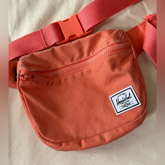 Herschel Supply Company Bags Herschel Hip Pack Poshmark